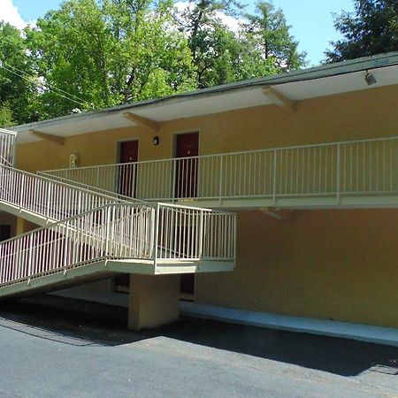 Terrace Inn On The Water Gatlinburg Exterior foto